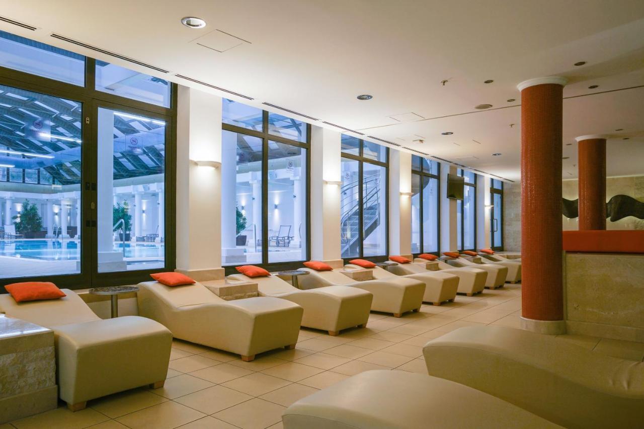 Sheraton & Convention Center