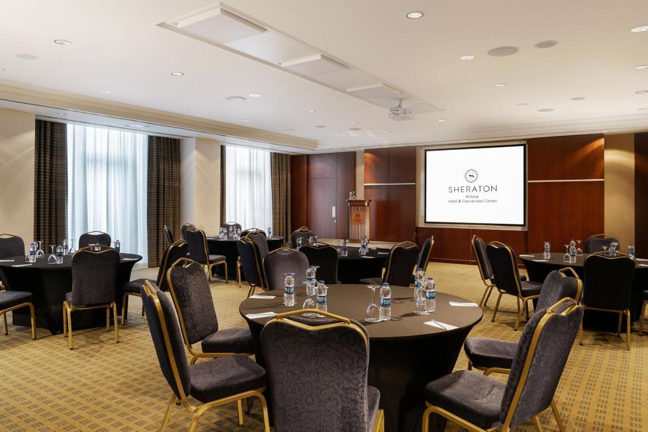 מלון Sheraton & Convention Center