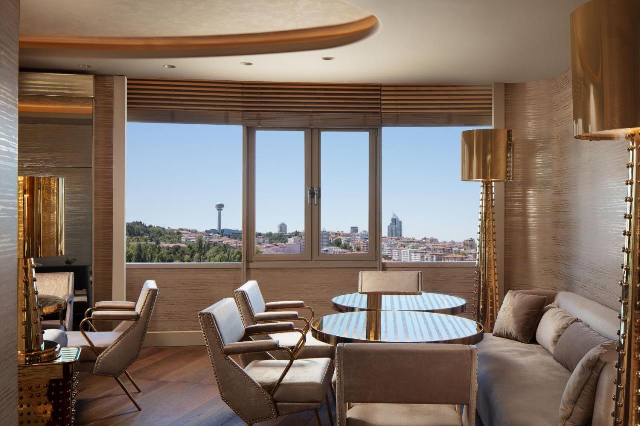 Sheraton & Convention Center מלון 5*